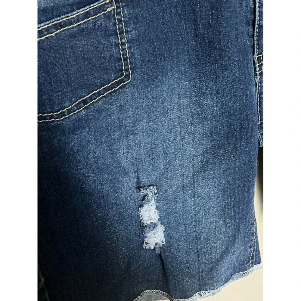 Red Rivet Three Button Stretch Distressed Blue Denim Jean Shorts Size Juniors 13